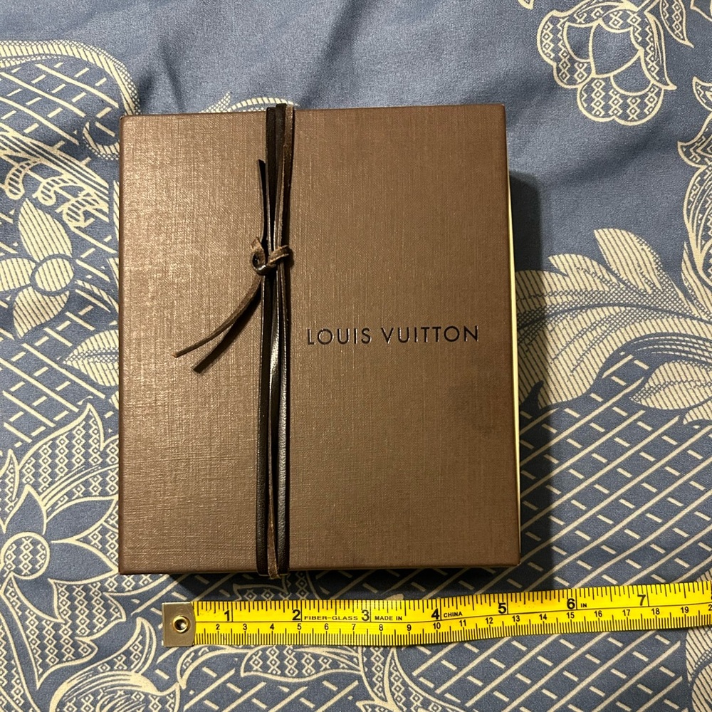 Louis Vuitton Wallet empty box